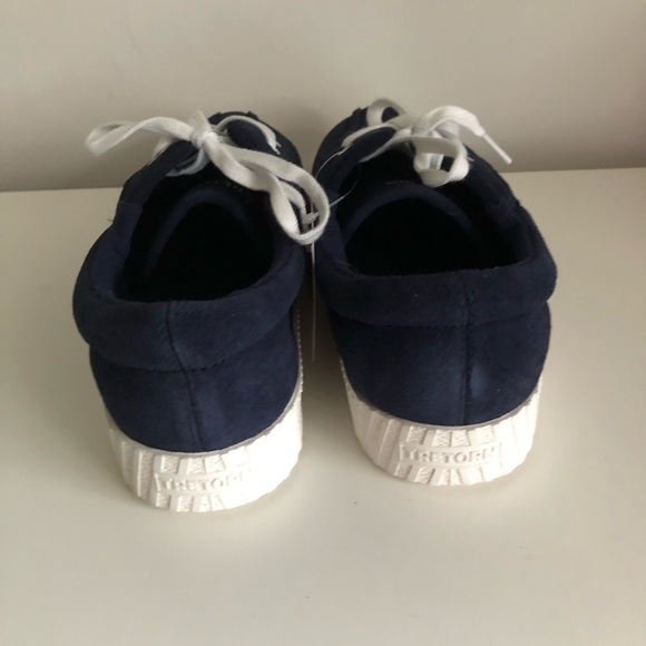 NEW Tretorn Women’s Nylite 13 Plus Sneaker Navy - Picture 3 of 5
